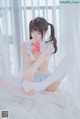 Coser @ 桜 桃 喵 Vol.005: 爱丽丝 的 兔子 + 特写 (76 photos)